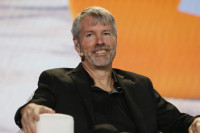 亿万富翁 Michael Saylor 再以 3000 万美元收购比特币使他的加密货币财富跃升至数十亿美元 — 这是最新的消息